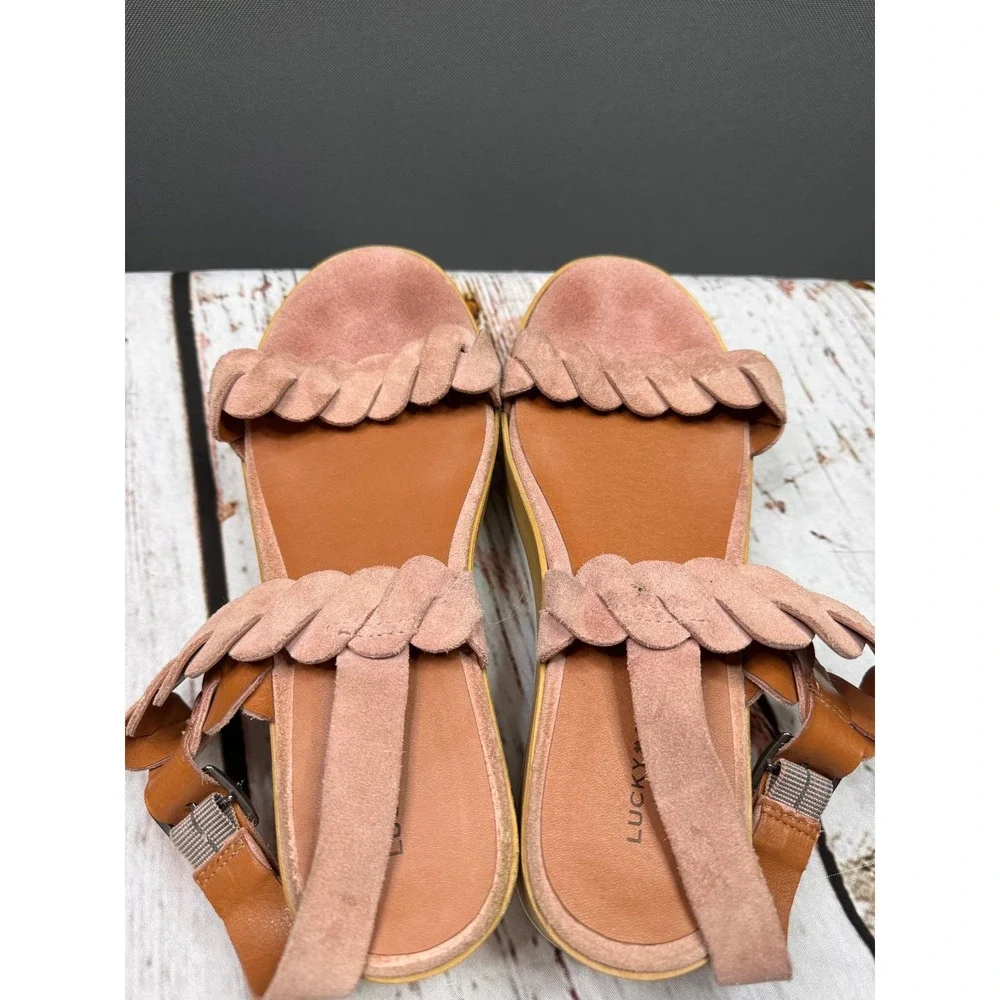 Lucky Brand Vellenora Pink Suede Scalloped Platform Wedge Sandals‎ Mens 7.5 M 38